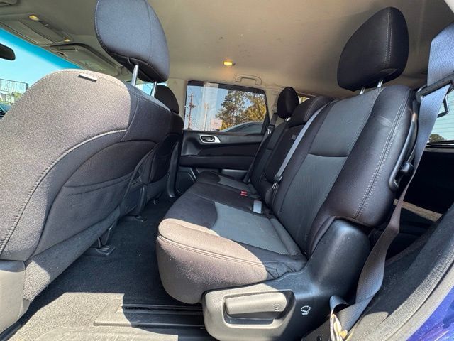 Used 2017 Nissan Pathfinder SUV