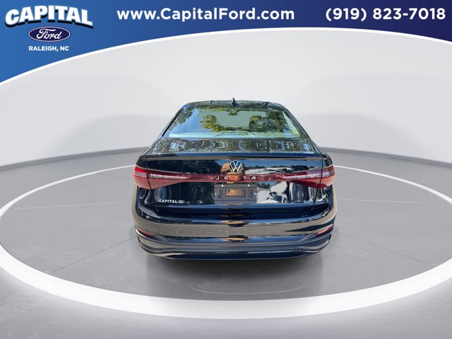 Used 2025 Silver Volkswagen 1.5T SE image 7