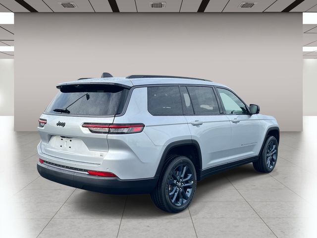 New 2026 Silver Jeep Limited image 3
