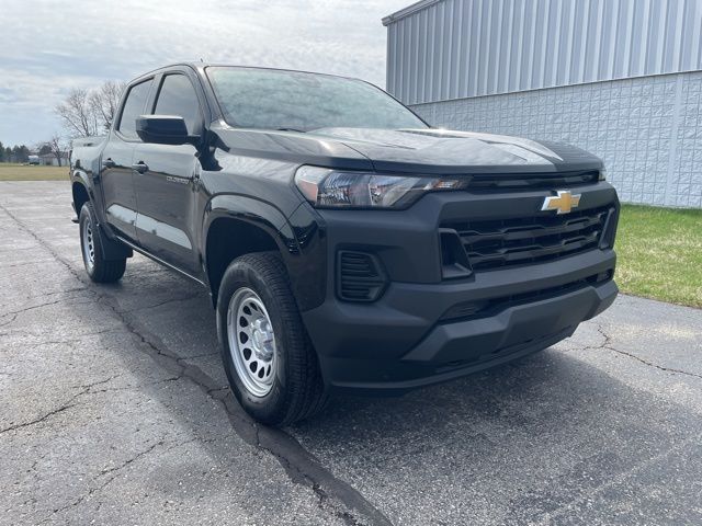 Black 2024 Chevrolet Colorado Work Truck Crew Cab 4WD Pickup Truck Four-Wheel Drive 8-Speed Automatic