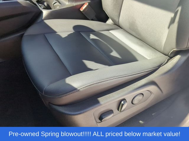 Used 2025 Summit White Chevrolet Trail Boss image 24