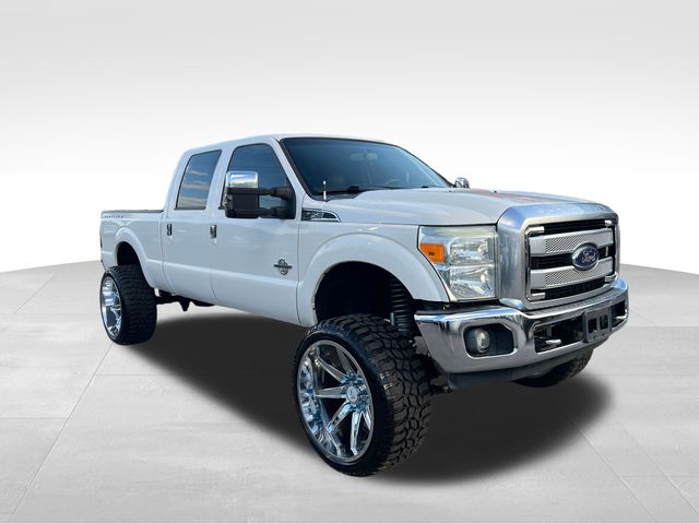 2014 White Platinum Clearcoat Metallic Ford F-250SD Platinum 4X4 Truck