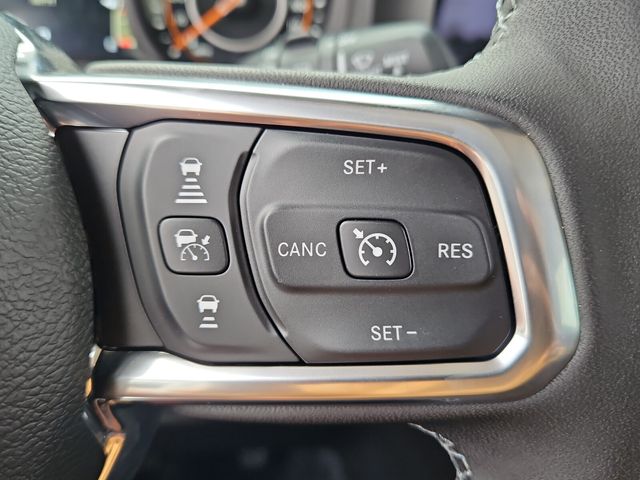 New 2026 White/off-white Jeep Sahara image 21