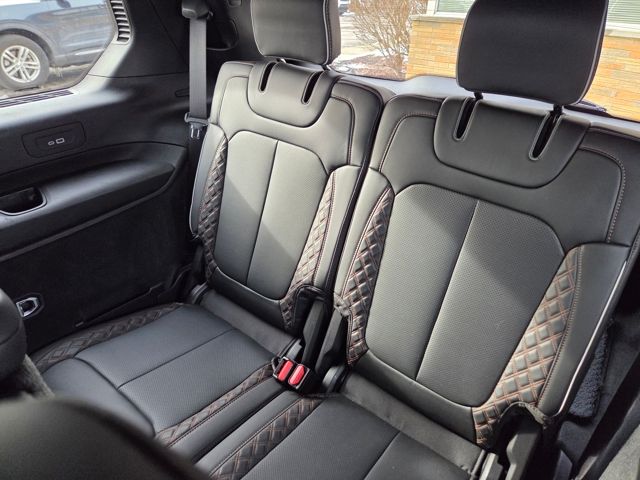 2023 Jeep Grand Cherokee L Summit - Diamond Black Crystal Pearlcoat exterior view 16