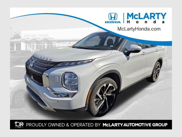 White Diamond 2024 Mitsubishi Outlander SE S-AWC SUV / Crossover All-Wheel Drive Continuously Variable Transmission