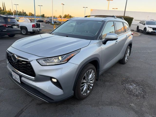 2022 Toyota Highlander Platinum AWD
