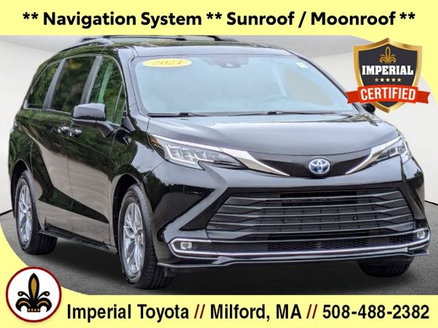 2021 Toyota Sienna XLE 1