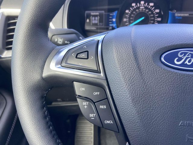 2024 Ford Edge Titanium 19