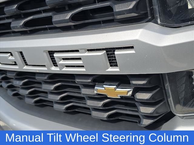 2021 Chevrolet Silverado 1500 Custom 18