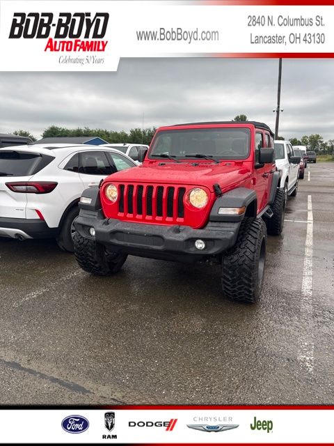 2018 Jeep Wrangler Rojo (Firecracker Red Clearcoat) SUV/Crossover Todo terreno 8 velocidades Automática