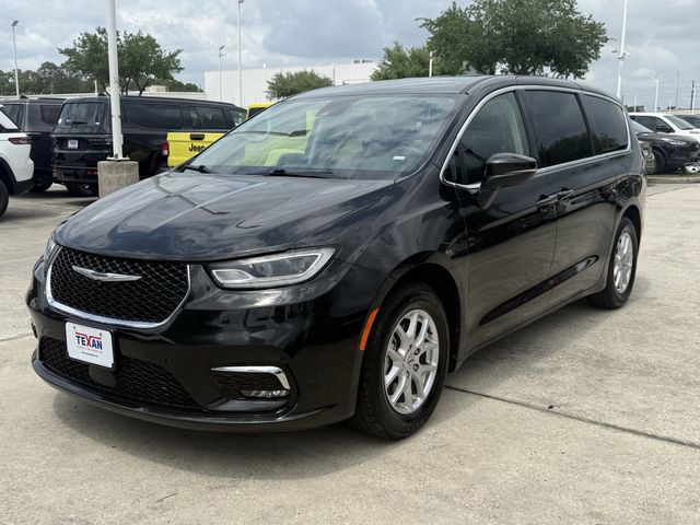2023 Chrysler Pacifica Touring L Black at Parkway Family Mazda