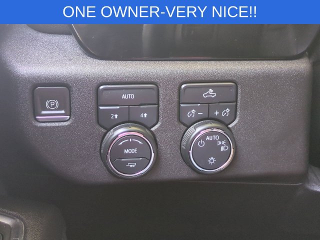 Used 2023 White Chevrolet LT image 18