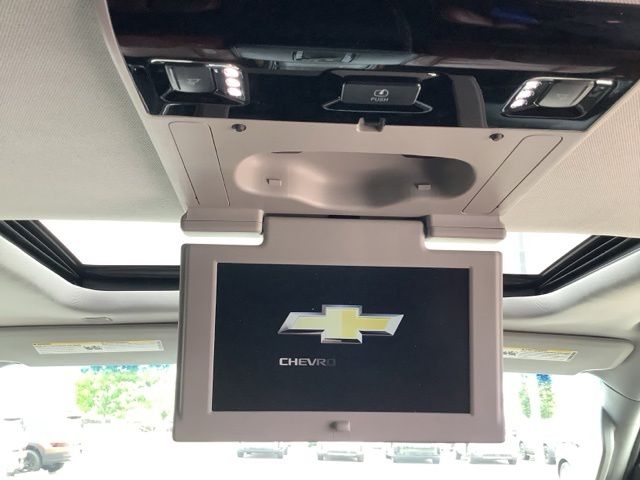 Used 2020 Summit White Chevrolet Premier image 19
