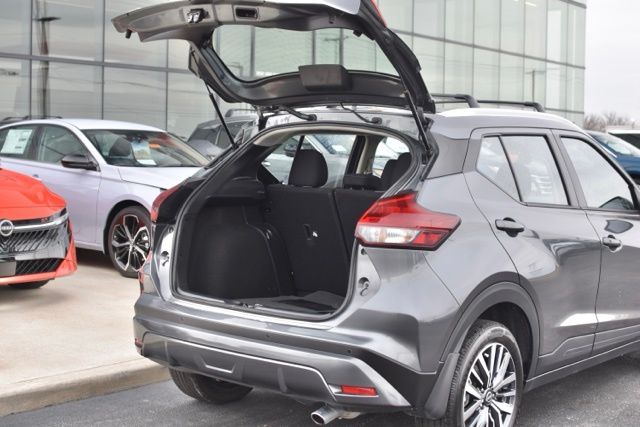 Used 2024 Nissan Kicks SV 4D Sport Utility