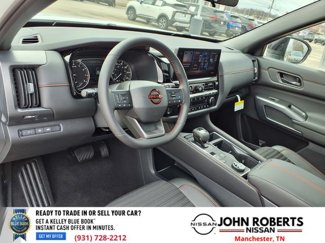 View vehicle photo 4