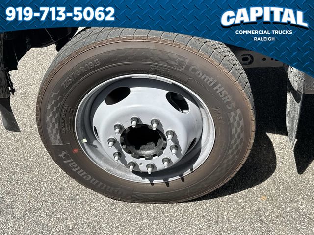 New 2026 White Ford 16FT BOX/LIFTGATE image 15