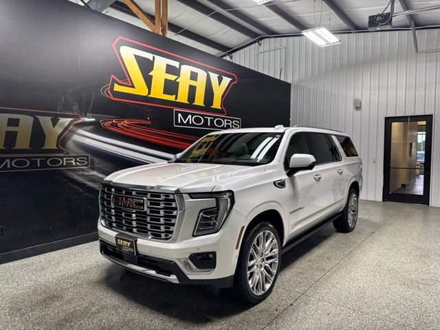 White Frost Tricoat 2025 GMC Yukon XL Denali 4WD SUV / Crossover Four-Wheel Drive