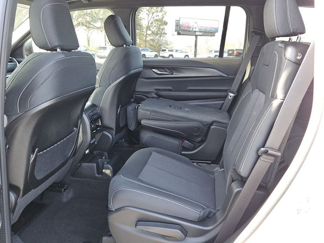 2026 Jeep Grand Cherokee L Altitude 4x4