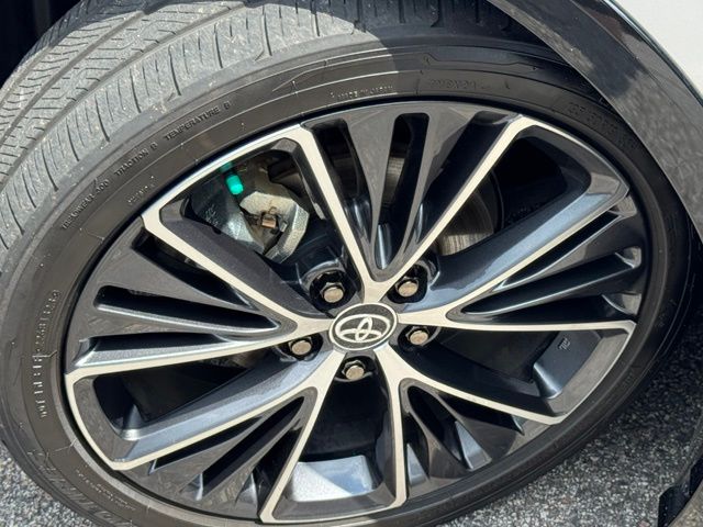 Used 2024 Toyota Prius Hatchback