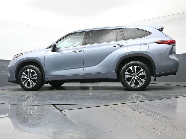 2021 Toyota Highlander XLE 31