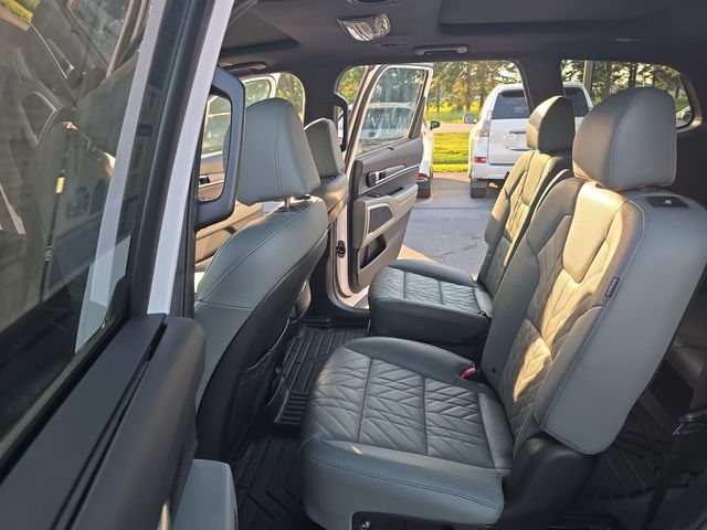 Used 2024 White Kia SX X-Line image 16