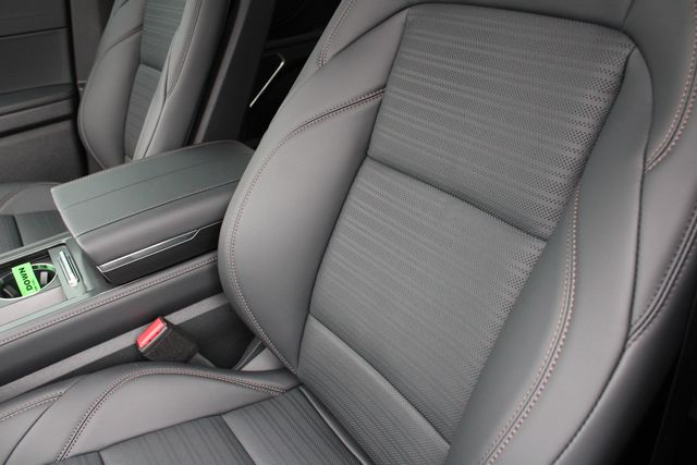 New 2026 White Lincoln Reserve image 6