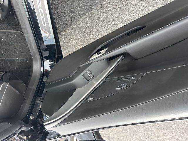 Used 2016 Black Chevrolet Stingray Z51 image 14