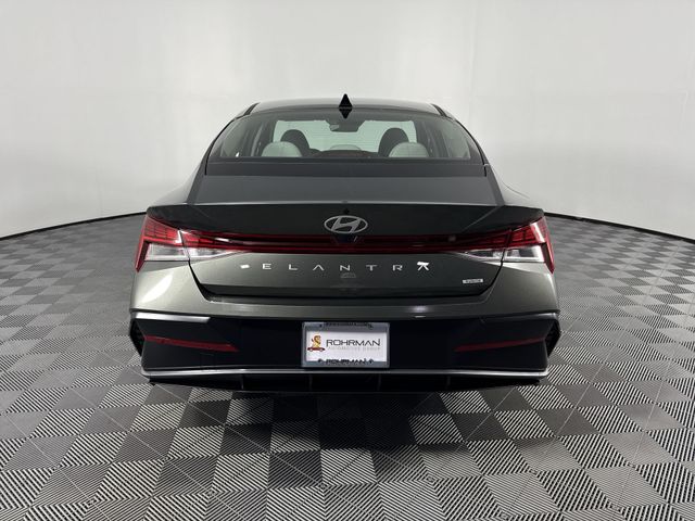 New 2025 Hyundai Elantra Hybrid For Sale in Indianapolis, IN