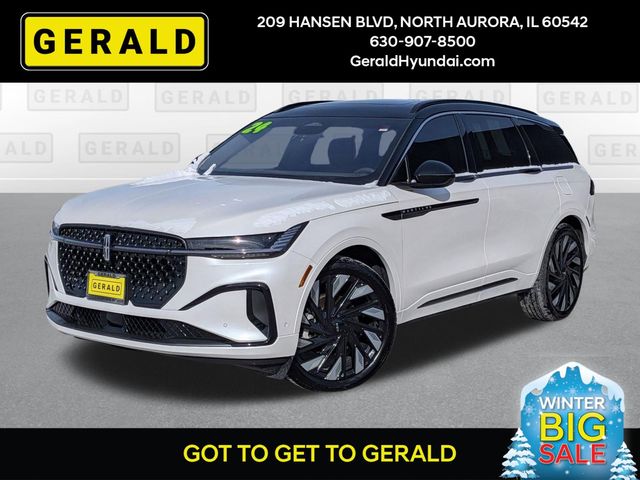 White Platinum Metallic Tri-Coat 2024 Lincoln Nautilus Black Label AWD SUV / Crossover All-Wheel Drive 8-Speed Automatic