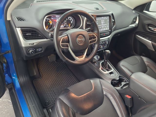 2018 – Jeep – Cherokee