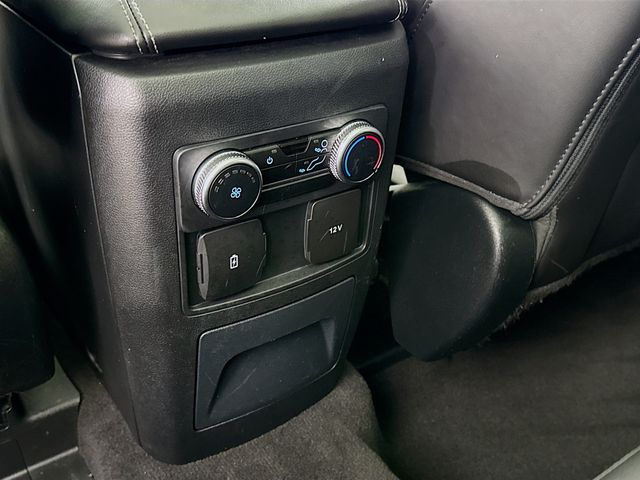 2023 Ford Explorer XLT photo