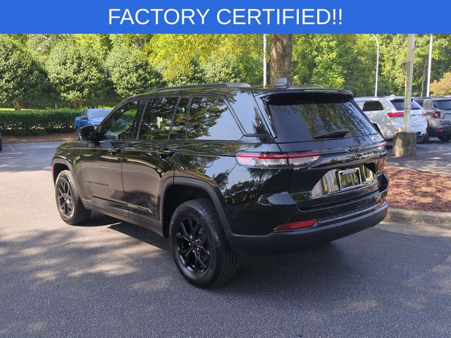Used 2025 Black Jeep Altitude X image 3