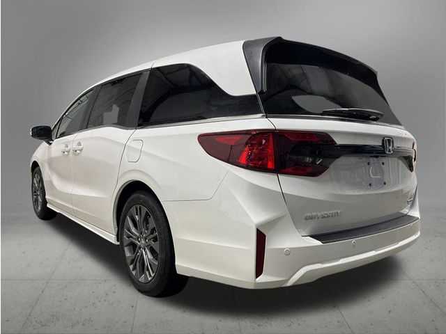 2026 Honda Odyssey Touring - Photo 3