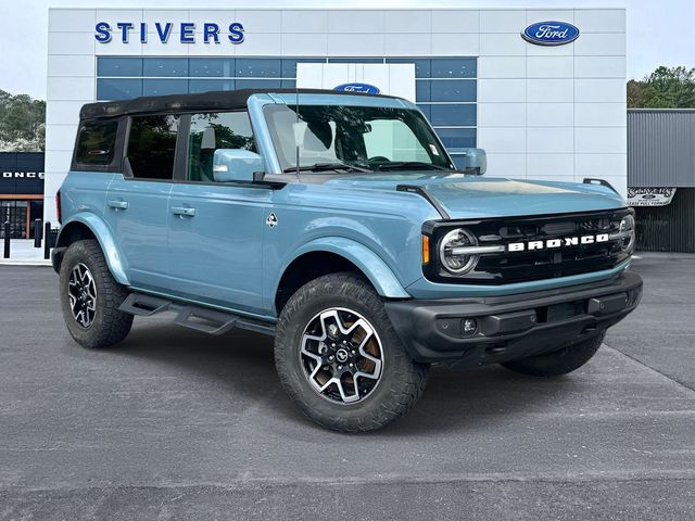  2022 Ford Bronco Outer Banks 4-Door 4WD   