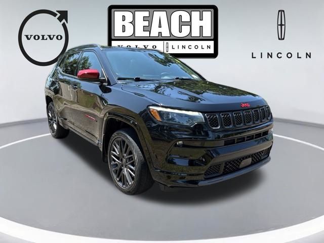 Diamond Black Crystal Pearlcoat 2023 Jeep Compass SUV / Crossover Four-Wheel Drive 8-Speed Automatic