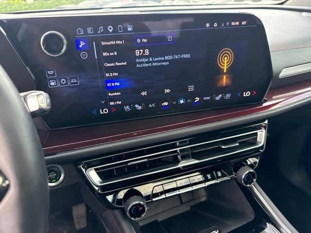 Used 2024 Chevrolet Traverse SUV
