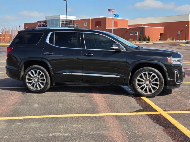 2022 GMC Acadia Denali