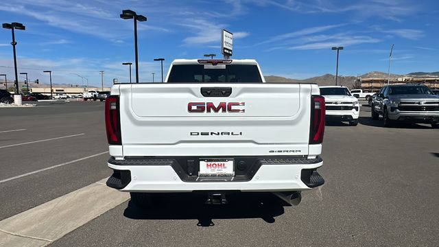 2024 GMC Sierra 2500HD Denali 4