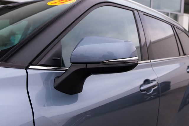 Used 2022 Toyota Highlander SUV