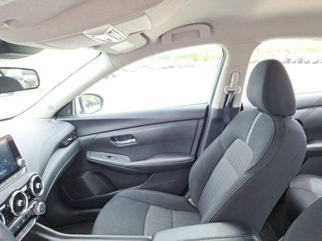 Used 2024 White Nissan SV image 15