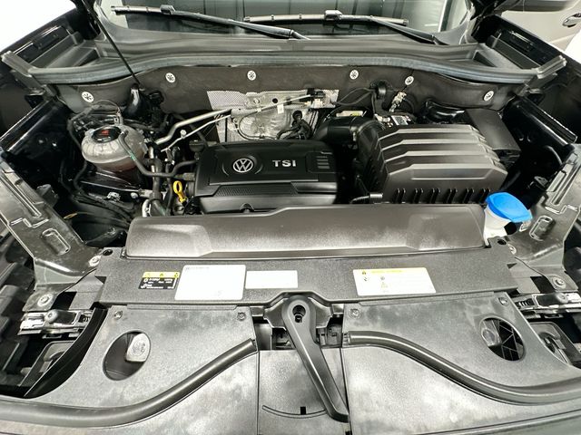 2023 Volkswagen Atlas Cross Sport 2.0T SEL R-Line Black at Sutliff Volkswagen