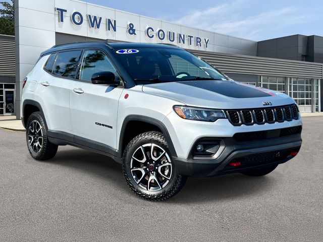 Silver Zynith Metallic Clearcoat 2026 Jeep Compass SUV / Crossover Four-Wheel Drive 8-Speed Automatic