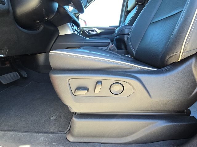 2023 Chevrolet Suburban Premier:C02421