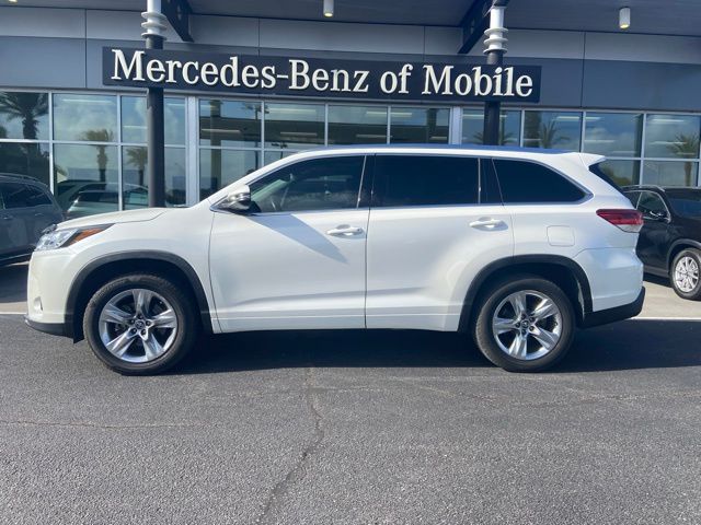 White (Blizzard Pearl) 2019 Toyota Highlander Limited FWD SUV / Crossover Front-Wheel Drive 8-Speed Automatic