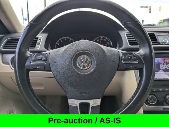2014 Volkswagen Passat 1.8T SE