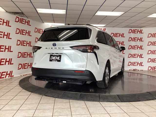 Used 2023 Toyota Sienna Van