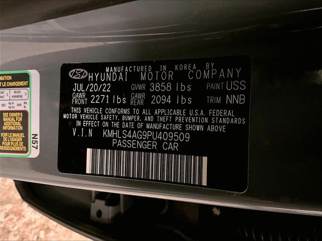 2023 Hyundai Elantra SEL Gray at Subaru and VW of Moon Township