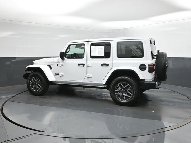 Used 2025 Jeep Wrangler SUV