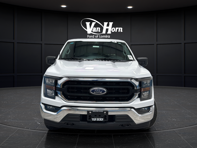 Used 2023 Oxford White Ford XLT image 2