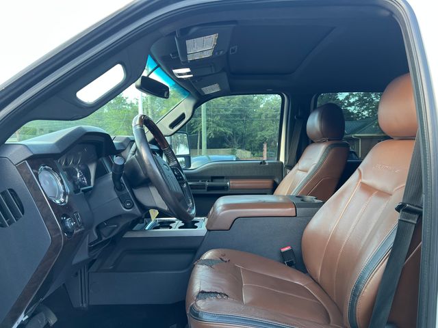 2014 White Platinum Clearcoat Metallic Ford F-250SD Platinum 4X4 Truck